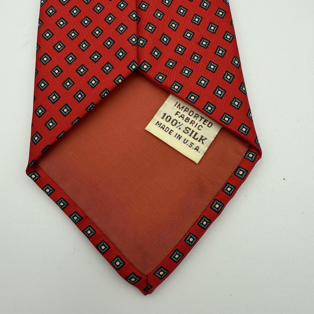 YSL Yves Saint Laurent Silk Red Burgundy Diamond/Geometric Motif Necktie - Picture 6 of 6